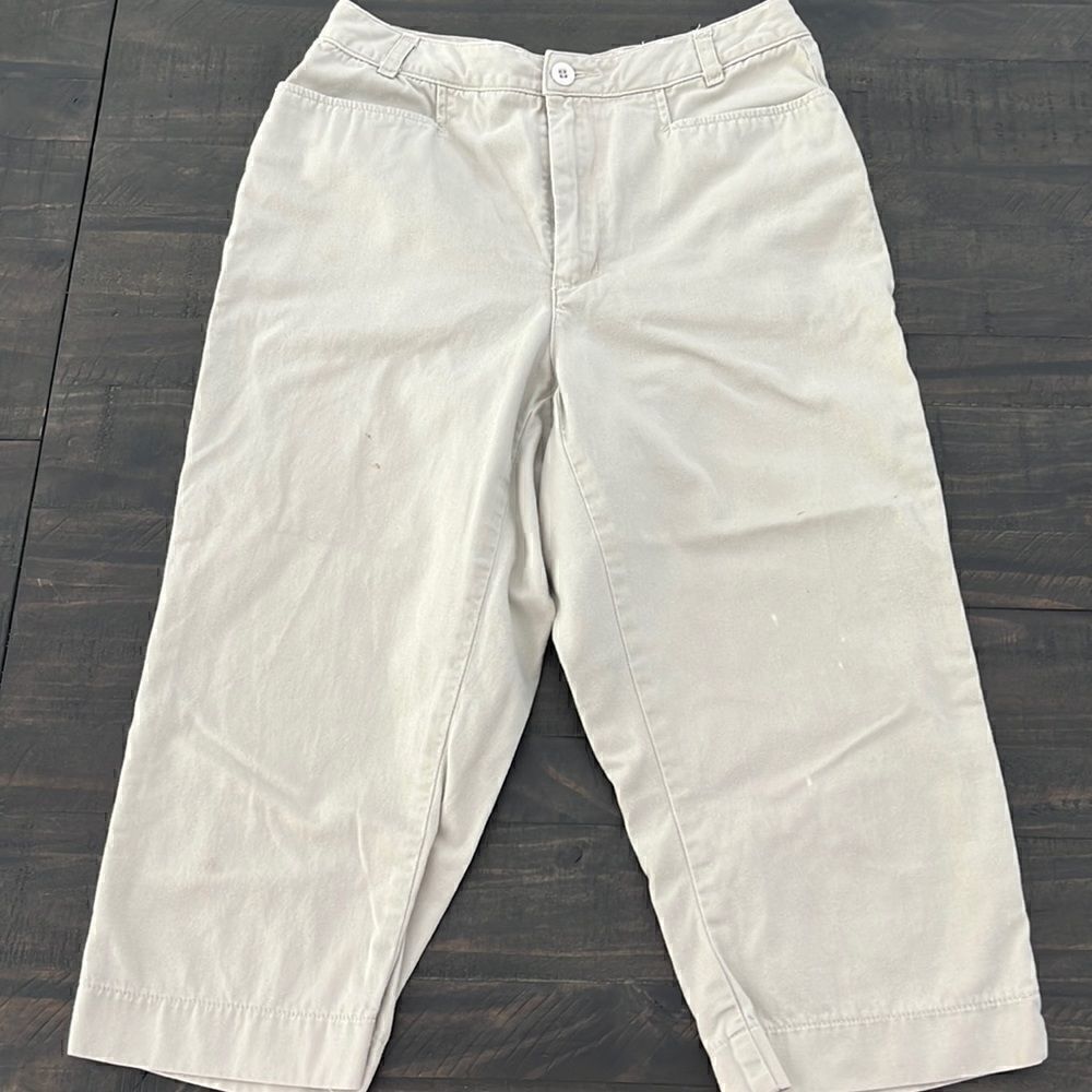 Khaki capris